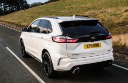 Ford Edge, rear action